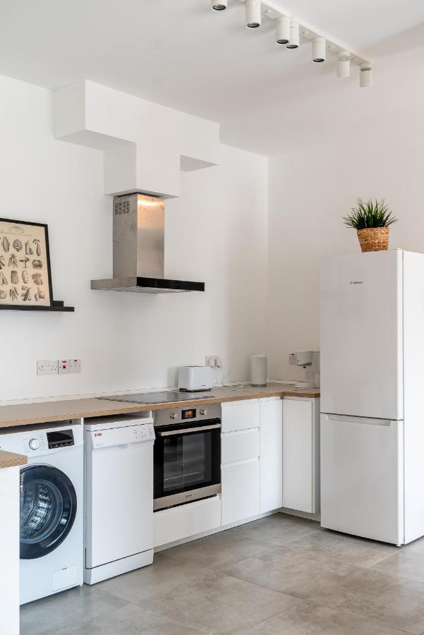 Kition City Apartments - Central Location Ларнака Экстерьер фото
