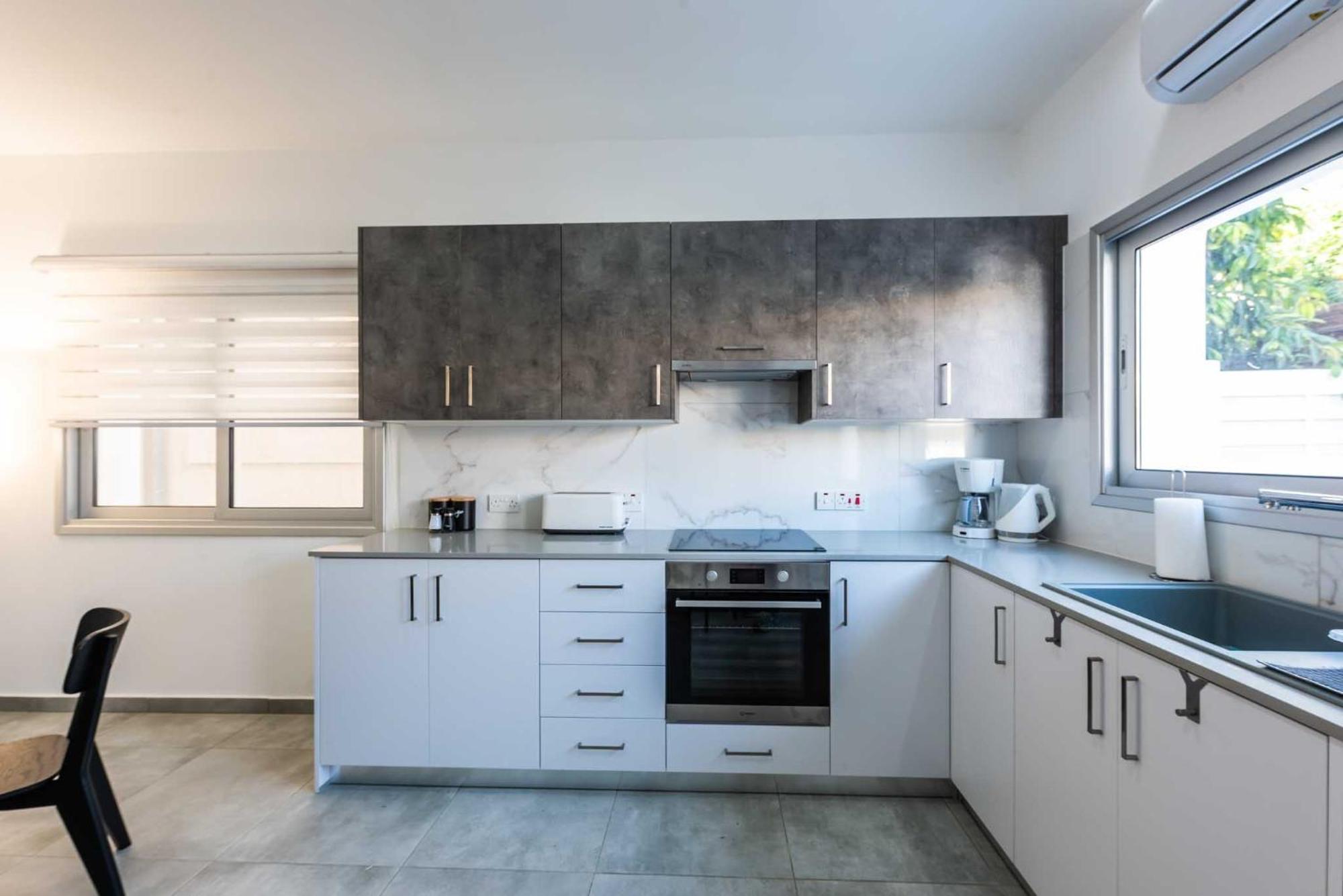 Kition City Apartments - Central Location Ларнака Экстерьер фото